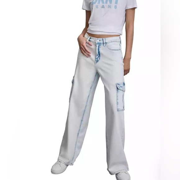 Dkny Denim - Women's DKNY Jeans High-Rise Wide-Leg Cargo Jeans Light Wash Cotton Size 32